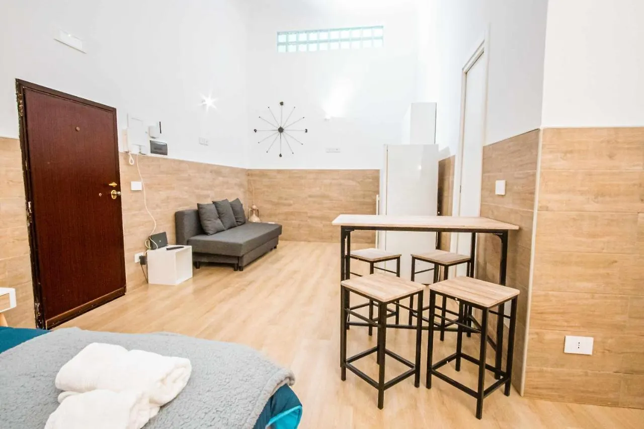 Sonnino Sealoft Apartment Bari Italia